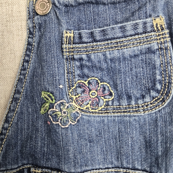Y2K Genuine Kids OshKosh Hibiscus Embroidered Overalls 2T - Picture 2 of 7